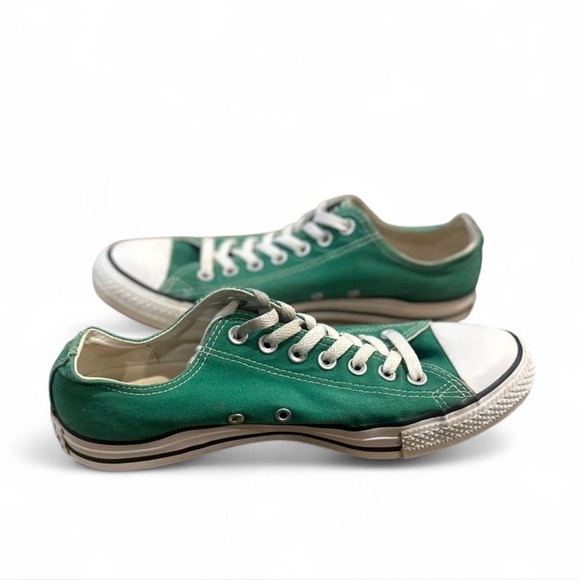 Converse Unisex Chuck Taylor All Star Low Top Sneakers Size US 8.5 Men/ 10 Women - Picture 3 of 6